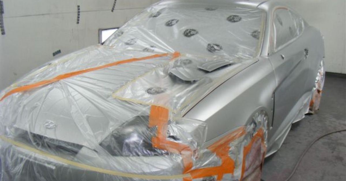 estauration et embellissement de moto vintage par un carrossier à Brossard