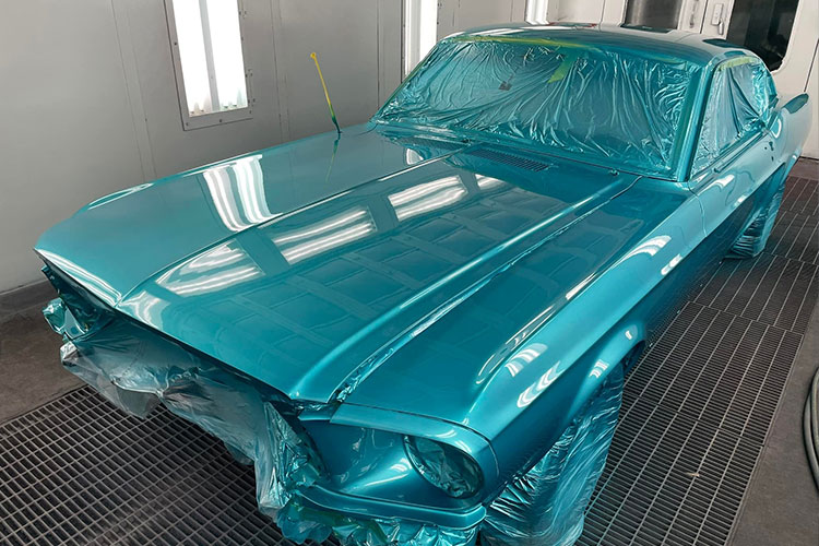 estauration et embellissement de moto vintage par un carrossier à Sainte-Julie