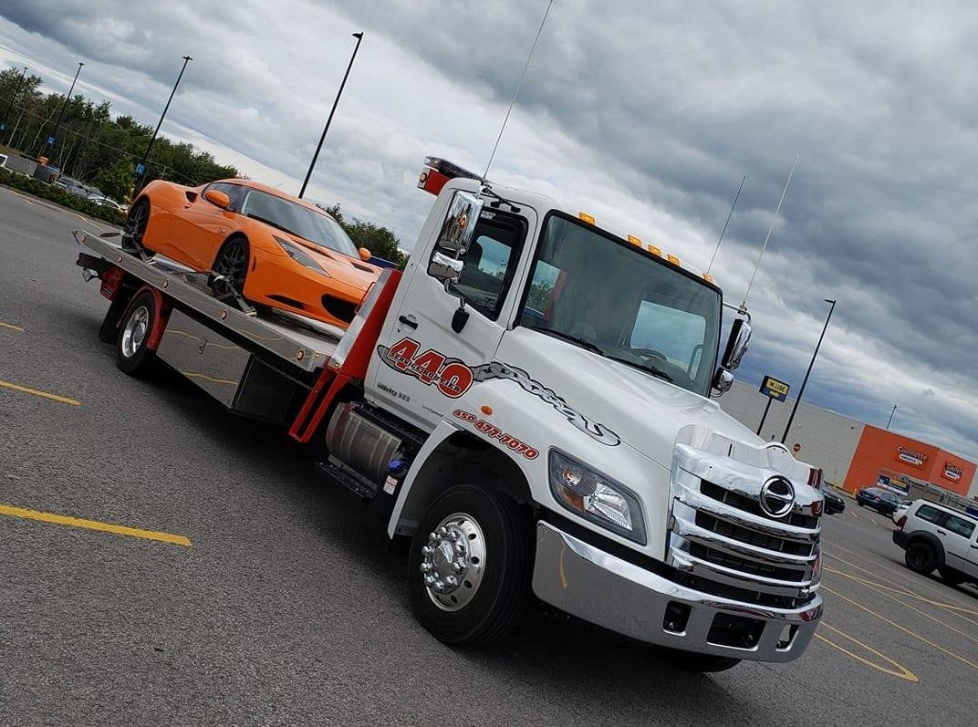 Réparation de carrosserie de camion dans un atelier professionnel à Terrebonne 